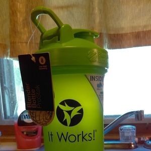 BRAND NEW.  ItWorks Blender Bottle.